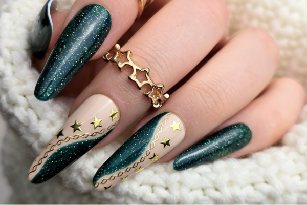 Glitzernde Nägel