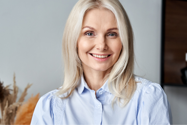 Wyprzedaż do - 70% Kobieta 40letnia paznokcie