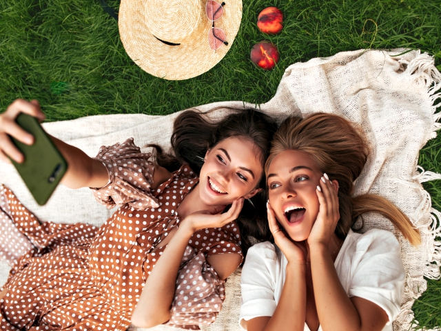 Take luxury with you for the May weekend! 3 essential products worth taking for the May weekend