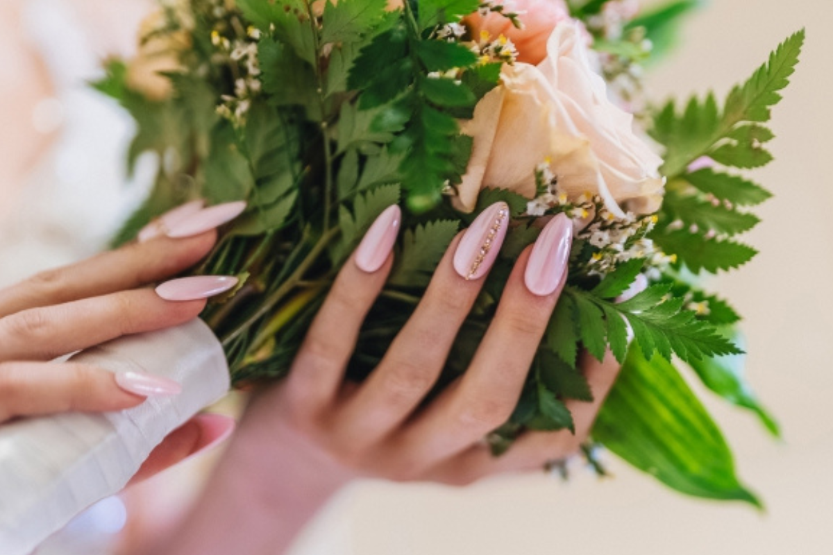 Trends in wedding nails. Perfect inspirations for the future bride