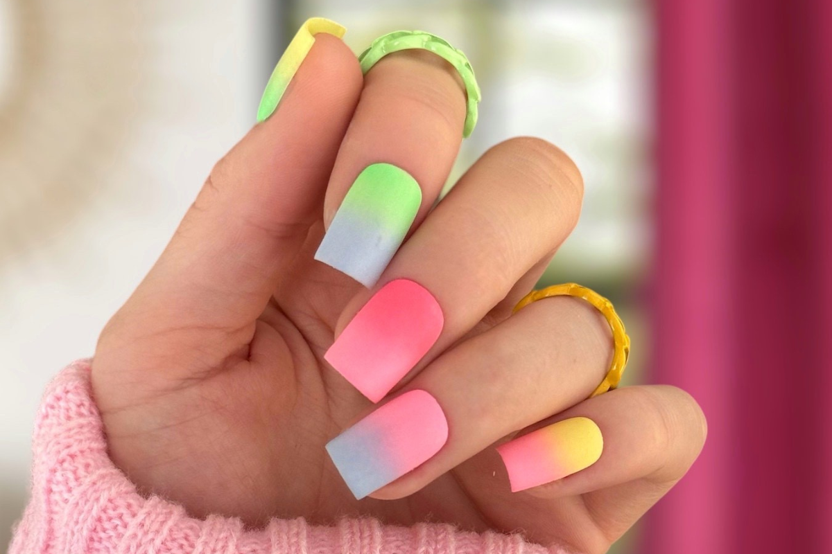 Trends in Sommerstylings - Ombre-Nägel