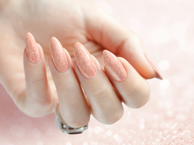 Gelmaniküre. Was ist das beste UV-Gel für Nägel?