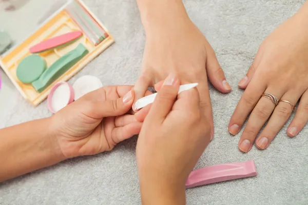 Japanese manicure, or the "natural look"