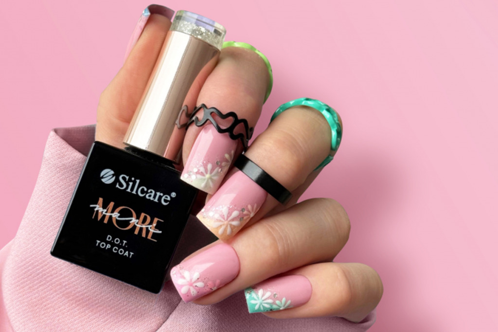 Focus on styling - 3 types of hybrid nail polishes that You will love