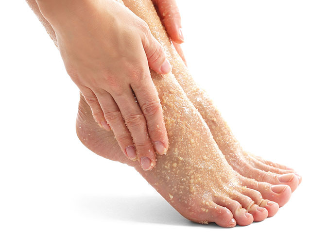 Zadbaj o swoje stopy! Peelingi do stóp