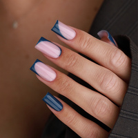 Navy blue - elegantes Nageldesign in einem kühlen, Business-Look