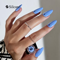 Kobaltblaue Nägel - ausdrucksstarker Klassiker im minimalistischen Stil
