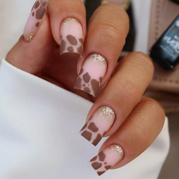 Patchwork manicure - an original styling with character
