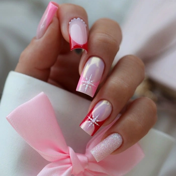 Winter French in pink - subtle elegance for the festive season