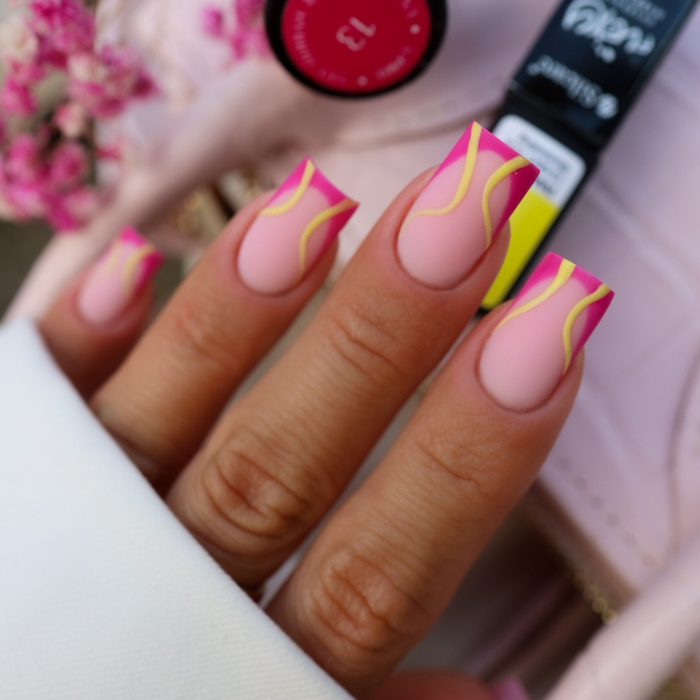 Flexy Hybrid Gel nail polish 102 Pastel Vanilla 4.5 g
