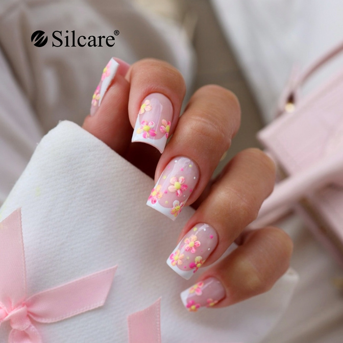 Sommerlicher French mit Blumenmuster