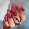Nail art ispirata ad Halloween - eleganza oscura sulle unghie