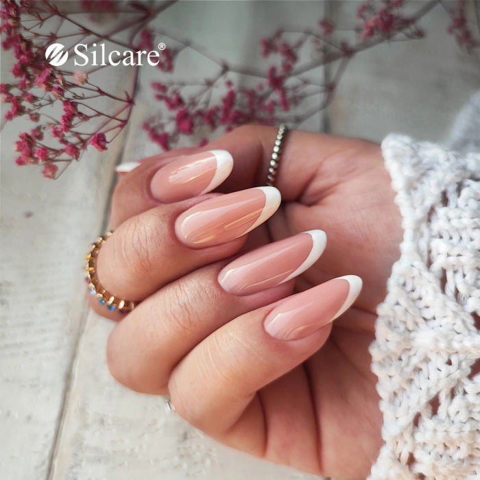 French nails - timeless classic at its finest