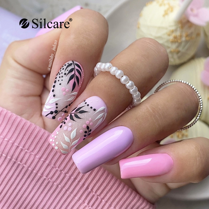 Nails with Floral Decorations – Spring Elegance