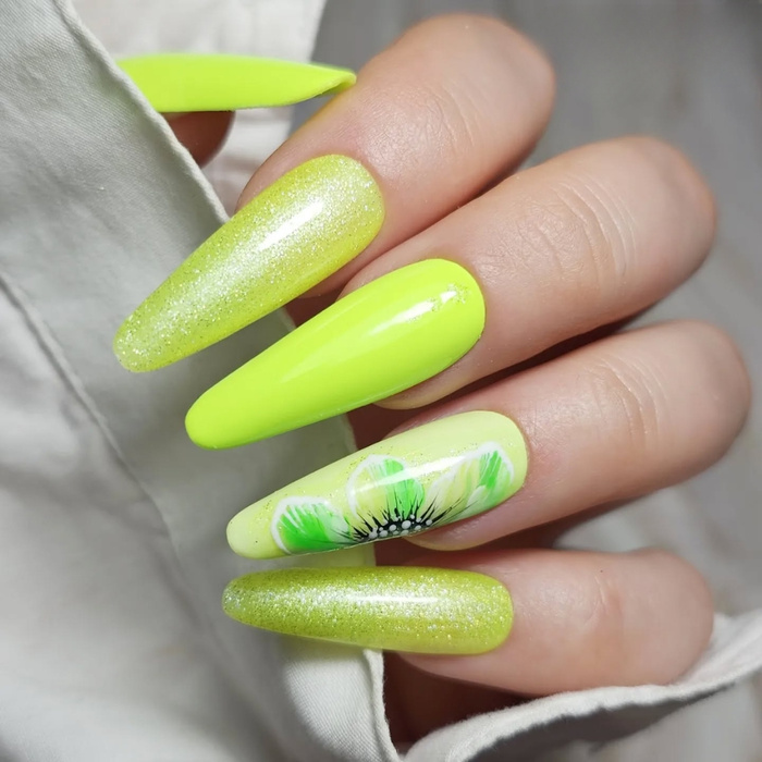 Flexy Hybrid Gel nail polish 93 Lime Jelly 4.5 g