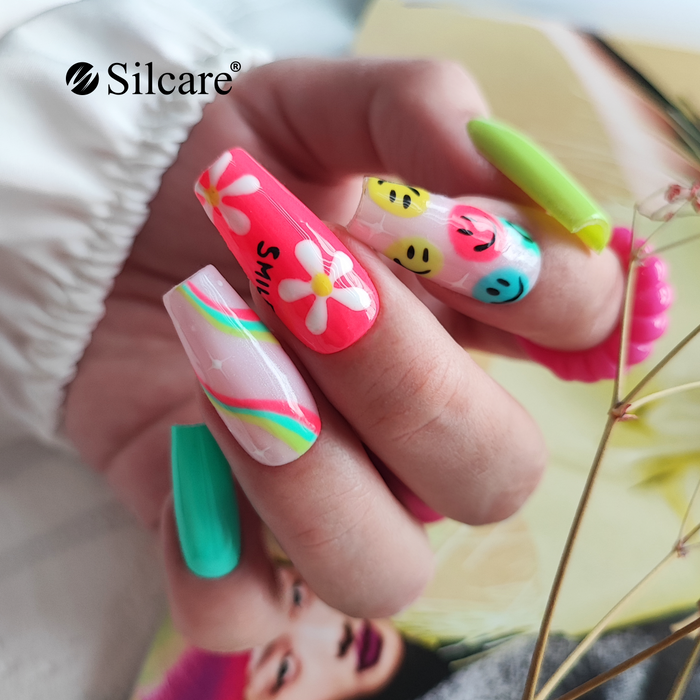 Unghie da festival - una manicure che attira tutti gli sguardi