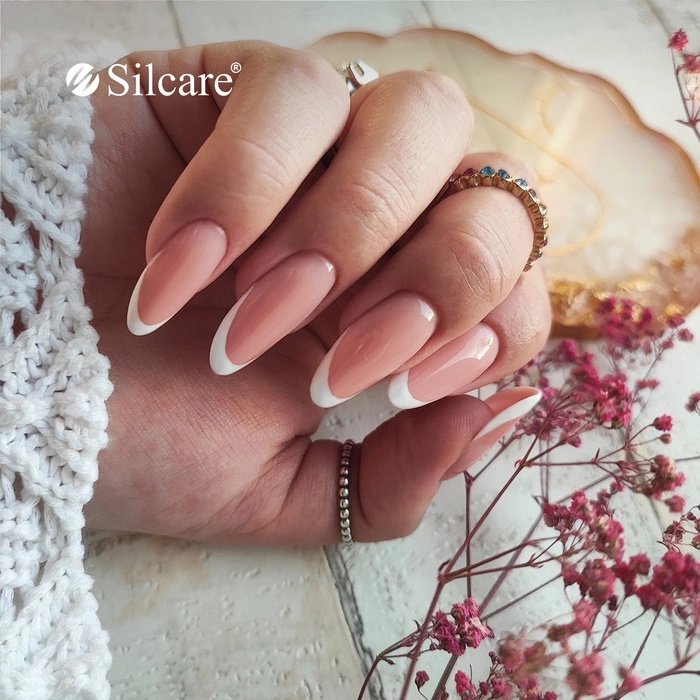 French Nails - zeitloser Klassiker in seiner schönsten Form