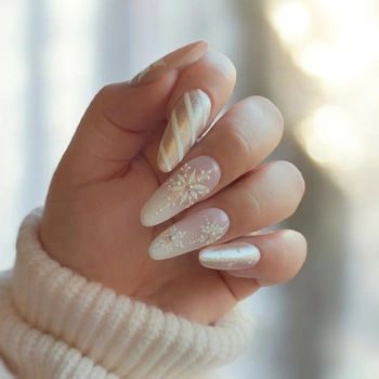 Unghie bianche invernali - una manicure delicata e innevata in un’elegante versione
