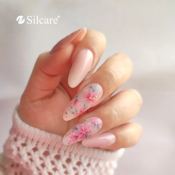 Kwiatowy nail art - subtelna romantyczność zamknięta w pastelach